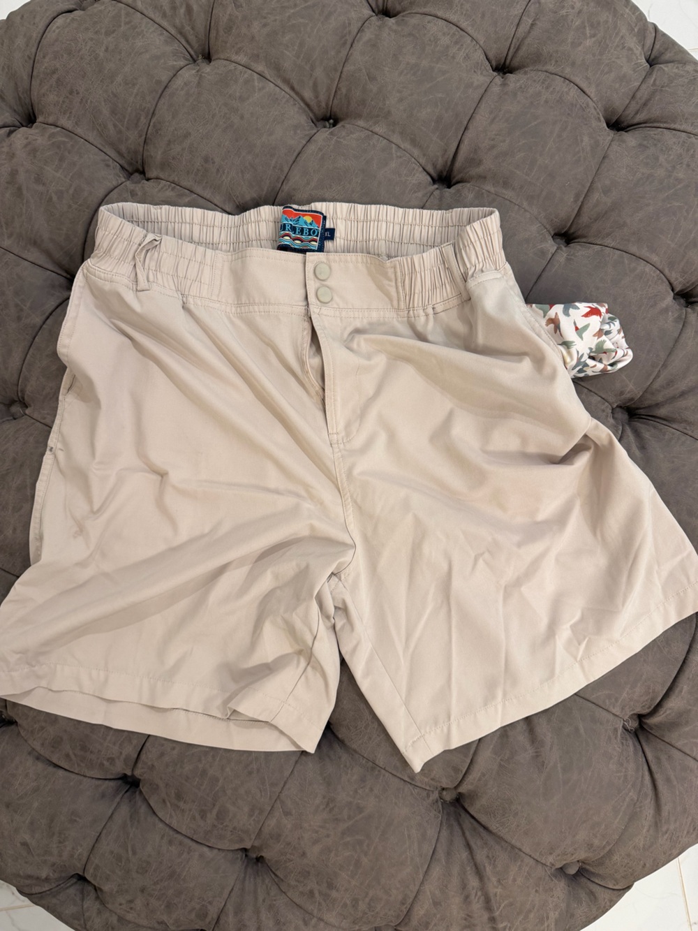 Burlebo khaki shorts - XL